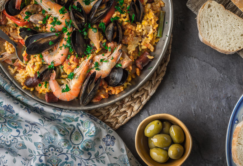 PAELLA AND OLIVES
