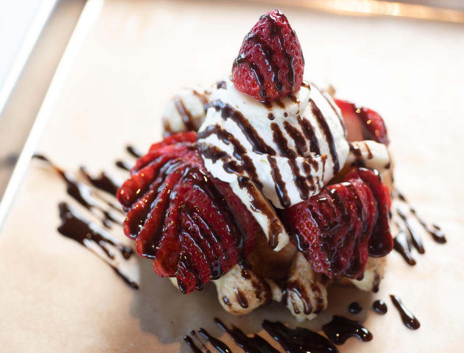 Waffle with strawberries and chocolate